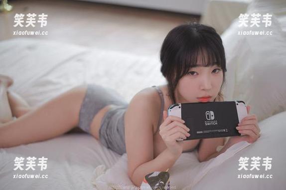 感叹！Kang Inkyung穿和服的优雅写真竟然还有那么点俏皮！